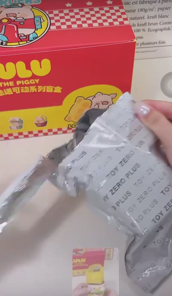 Original TOYZEROPLUS LuLu the Piggy Burgers Series Lulu Pig Blind Box Toy 罐头猪lulu猪汉堡急送系列可动娃娃手办盲盒摆件礼物