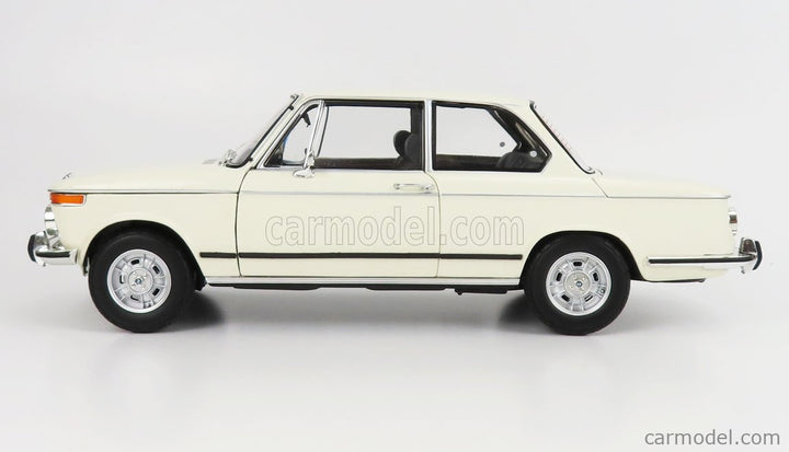 KYOSHO - BMW - 2002Tii 1972 1/18