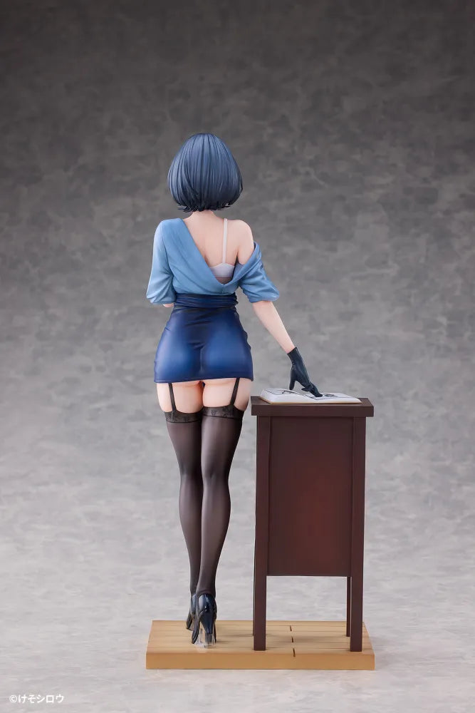 【Pre order】HanaBee Studio 1/6 PVC 唐突に脱ぎだす天然美術教師 瑠美