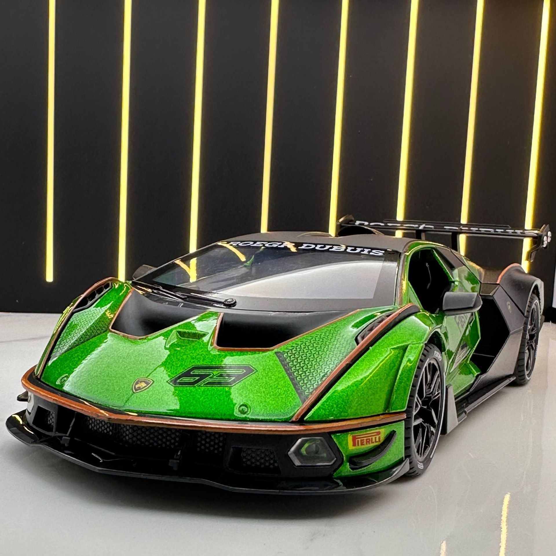 1:24 Lamborghini Aventador SVJ63 Diecast Model – With Light & Sound – Alloy Sports Car