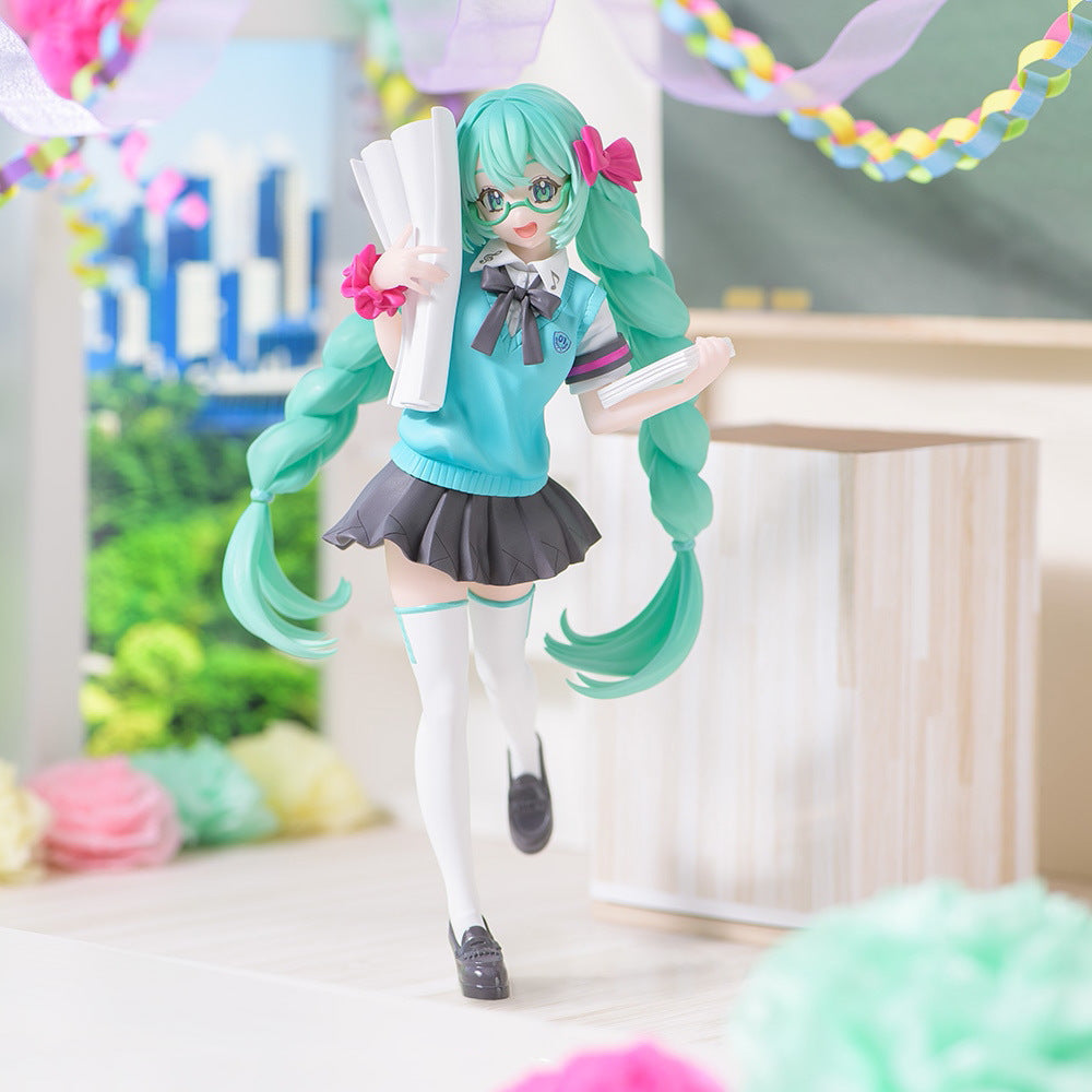 SEGA Hatsune Miku 16th Anniversary Figure (Height: 18cm).