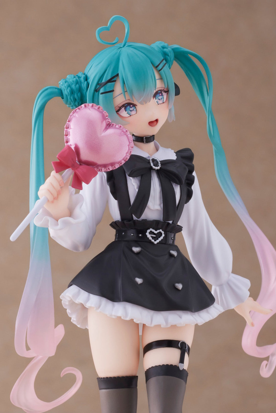 TAITO Hatsune Miku Thunderbolt Kei Extraordinary Fashion Subculture Ver. (Height: 18cm) Authentic In-stock Figure.