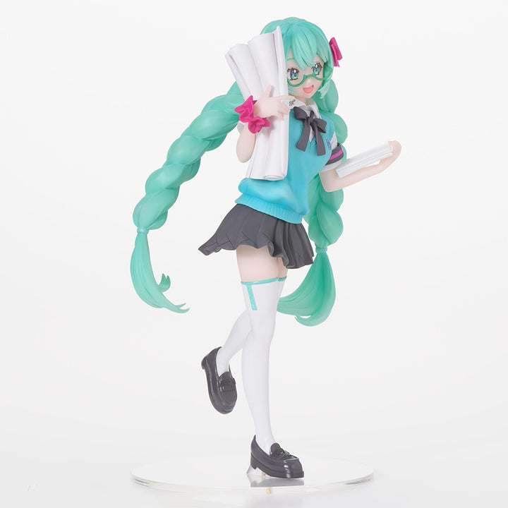 SEGA Hatsune Miku 16th Anniversary Figure (Height: 18cm).