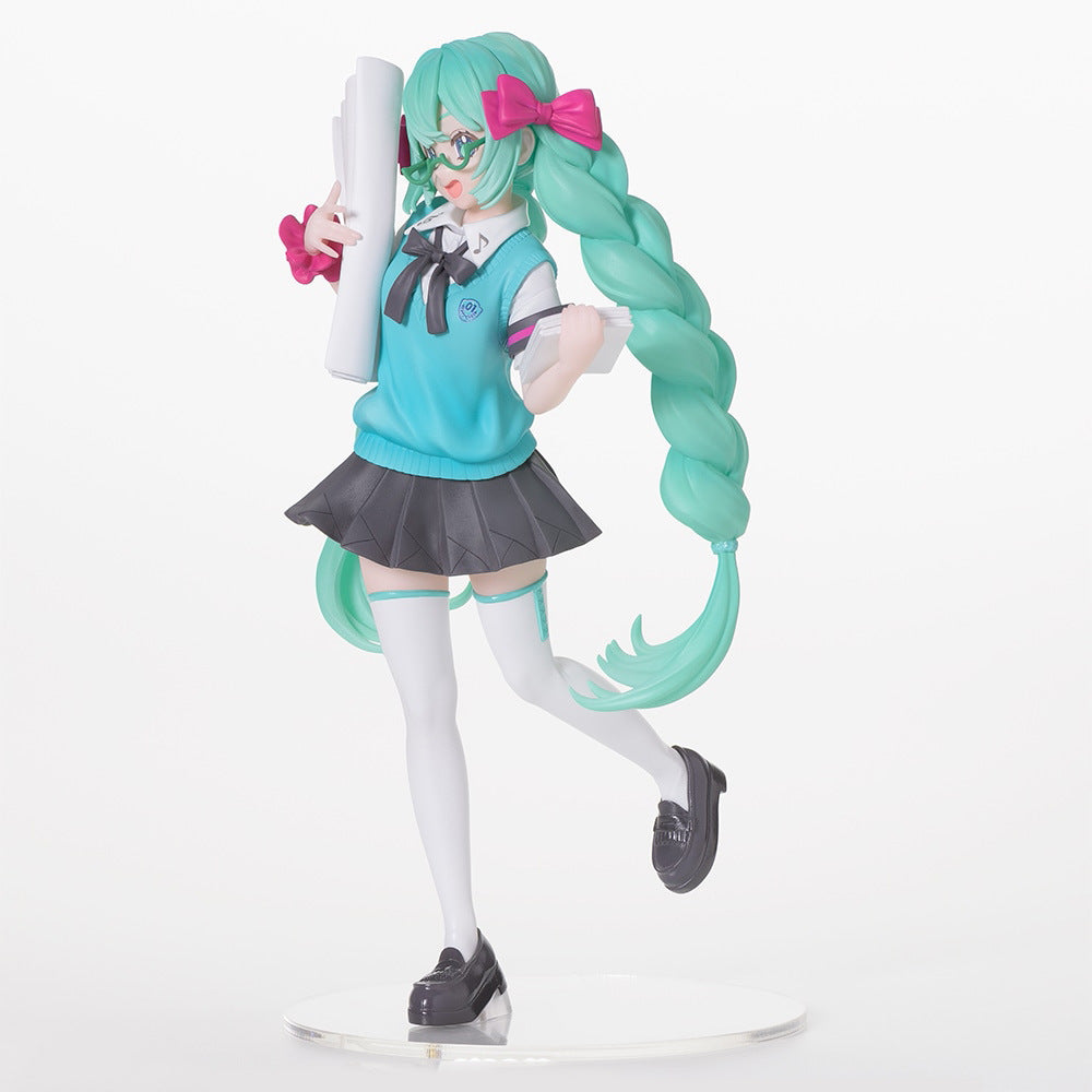 SEGA Hatsune Miku 16th Anniversary Figure (Height: 18cm).