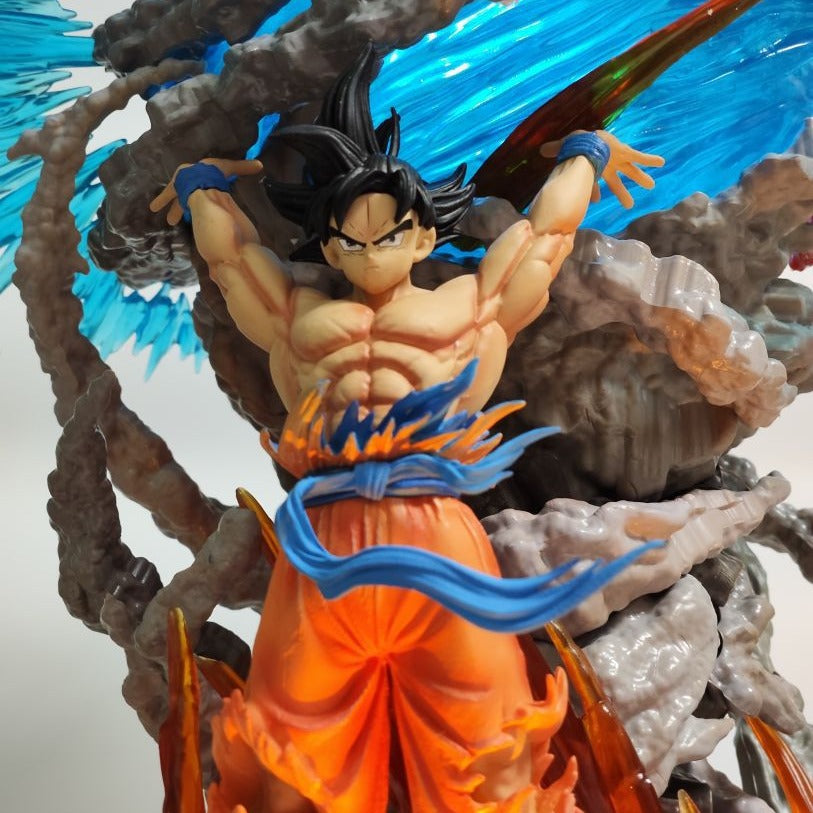 Dragon Ball Z Energy Sphere Goku Statue (60cm) - Glow-in-the-Dark Edition