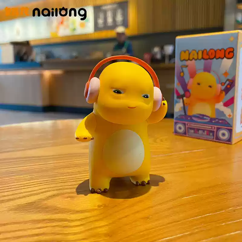 Original Nailong Cute Milk Dragon Summer Holiday Series Blind Box 正版奶龙盲盒办公室桌面摆件