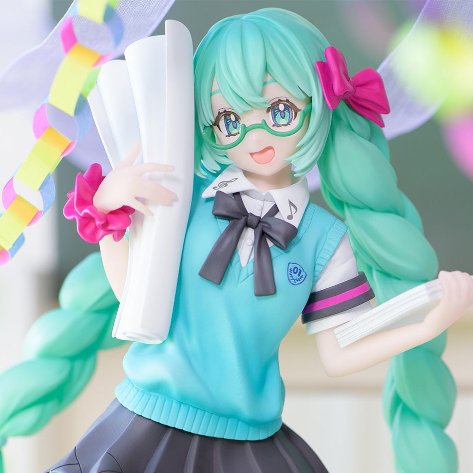 SEGA Hatsune Miku 16th Anniversary Figure (Height: 18cm).