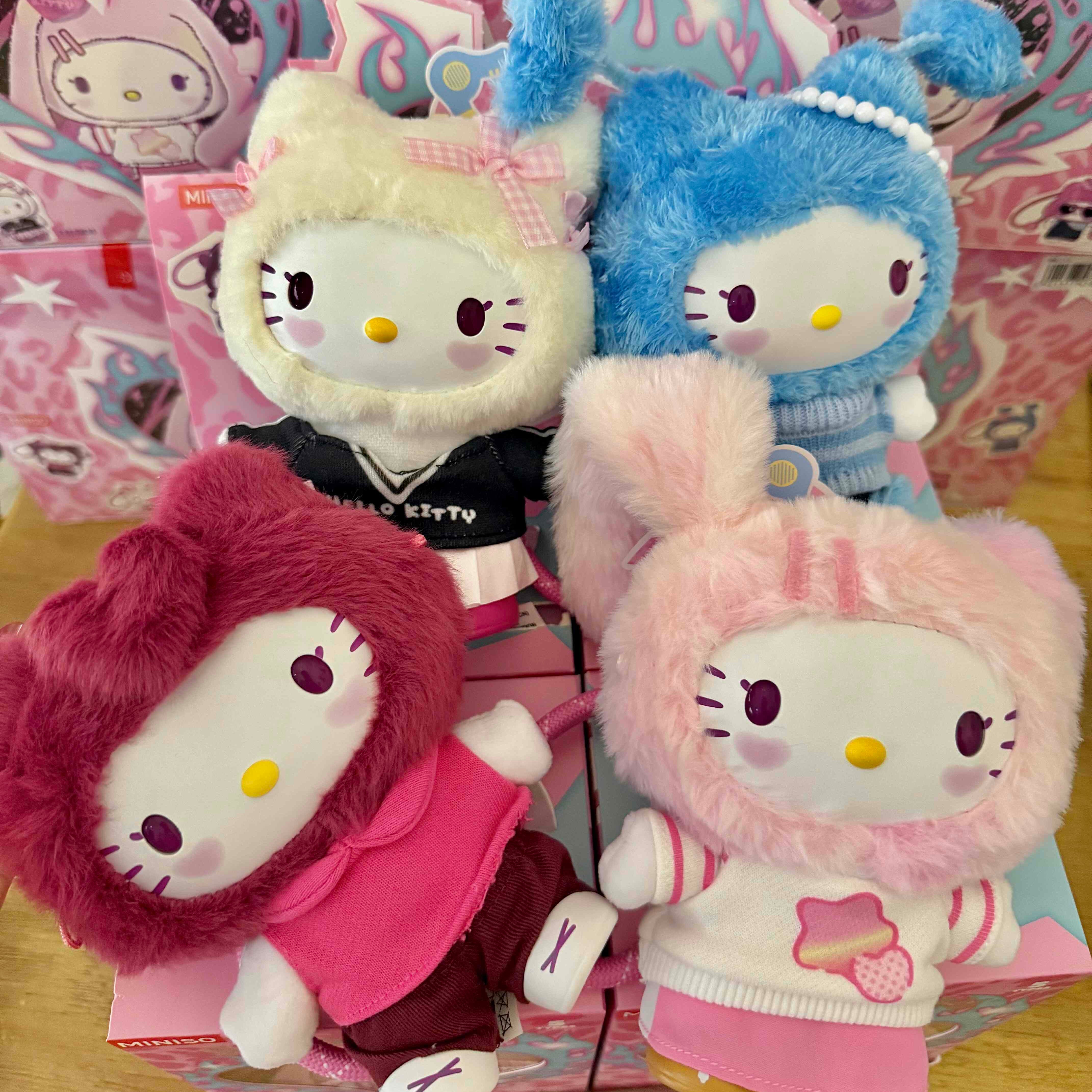 Original MINISO HELLO KITTY POP STAR Series Plush Blind Box