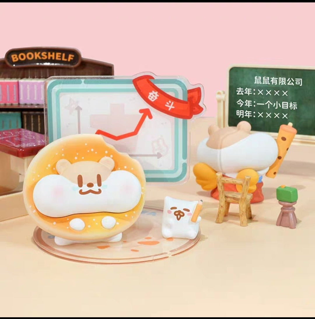 Original Bobart Diary At Work Blind Box Figurine正版奶茶鼠上班日记盲盒手办桌面摆件